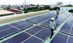 Đề xuất hỗ trợ cho điện mặt trời mái nhà “tự sản tự tiêu”