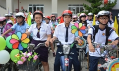 Học sinh được đi xe 50cc không? Mức xử phạt người điều khiển xe máy chưa đủ tuổi?