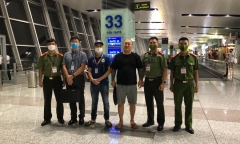 Bàn giao tội phạm truy nã của Interpol cho Cảnh sát Hàn Quốc