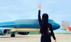 Cấm bay 6 tháng nữ hành khách tạo dáng quay Tiktok ở sân bay Phú Quốc