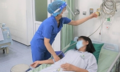 Người phụ nữ nhập viện vì dùng mỹ phẩm lột da làm trắng không rõ nguồn gốc
