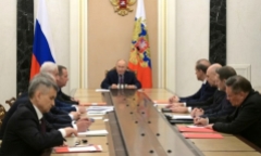 Ông Putin yêu cầu thay đổi học thuyết hạt nhân của Nga