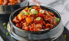 Cách làm ba chỉ xào kim chi chuẩn vị Hàn Quốc