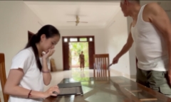 Clip nữ sinh vỡ oà khi biết điểm thi tốt nghiệp THPT cao chót vót gây sốt mạng