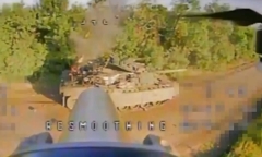 Cận cảnh máy bay không người lái Nga phối hợp để hạ gục xe tăng M1 Abrams