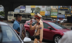 Lùi xe ô tô trên đường một chiều bị phạt bao nhiêu tiền?