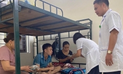 Hà Nội còn 30.536 người thuộc 6 huyện đang phải sơ tán tránh ngập lụt