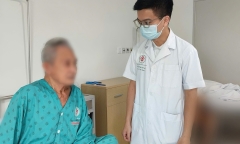 Người đàn ông 63 tuổi nguy kịch sau khi nặn mụn ở ngón chân