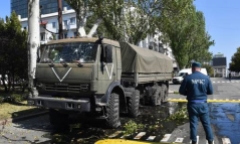 Xe chở binh sĩ va chạm ở Donetsk, 16 người thiệt mạng