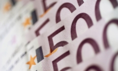 EU tiết lộ lợi nhuận từ tài sản bị đóng băng của Nga