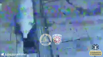 Video: UAV FPV mang theo thuốc nổ của Ukraine tiếp cận vũ khí hạng nặng của Nga