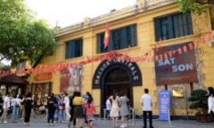 Nhà tù Hỏa Lò hút 2.000 khách mỗi ngày