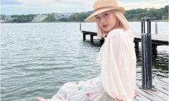 Lisa (BLACKPINK) diện váy hoa nữ tính, nhan sắc ra sao mà khiến 8 triệu người ngây ngất?