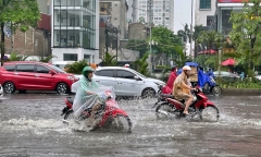 Miền Bắc mưa lớn, cảnh báo nguy cơ ngập lụt ở đô thị và lũ quét, sạt lở ở miền núi 