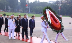 Tổng Bí thư, Chủ tịch nước Trung Quốc Tập Cận Bình vào Lăng viếng Chủ tịch Hồ Chí Minh