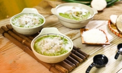 Cách làm chè khoai môn nếp lá dứa