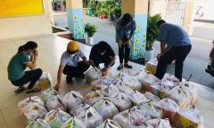 TP.HCM yêu cầu khẩn trương giao sách giáo khoa đến học sinh
