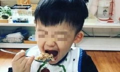 Bé trai 4 tuổi bị hóc xương cá, ông bố được bác sĩ tán thưởng hết lời vì từ chối làm 3 việc