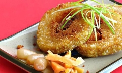 Bí quyết rán bánh chưng giòn tan, không ngấy cho ngày Tết