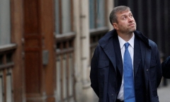 Tỷ phú Roman Abramovich chính thức chuyển giao quyền quản lý Chelsea