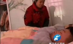 Thấy con dâu ngủ say, mẹ chồng lặng lẽ làm việc này khiến cộng đồng mạng xuýt xoa ngưỡng mộ