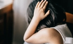Trầm cảm tuổi dậy thì: Đừng phớt lờ cảm xúc của trẻ