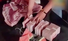 Người vợ đem trả toàn bộ sính lễ, bao gồm cả thịt lợn hậu ly hôn khiến nhà trai ngỡ ngàng