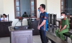 Chồng đâm chết vợ rồi uống thuốc sâu tự tử vì bị đòi chia tay