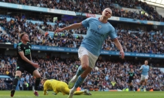 Haaland lập cú đúp, Man City áp sát Arsenal