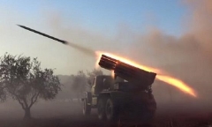 Tình hình chiến sự Syria mới nhất ngày 14/7: Trực thăng Nga áp sát, xe quân sự Mỹ buộc phải quay đầu