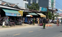 Tin tức tai nạn giao thông mới ngày 26/7: Hai người tử vong thương tâm dưới gầm xe container