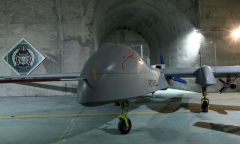 Tin tức quân sự mới nóng nhất: Tiết lộ căn cứ mật chứa phi đội UAV hùng hậu của Iran