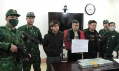 Bắt 3 đối tượng vận chuyển 22 bánh heroin
