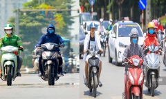 Giữa mùa thu, nhiệt độ Hà Nội vẫn lên đến 35 độ C