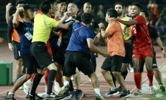 LĐBĐ Thái Lan ra quyết định phạt HLV và cầu thủ ẩu đả trong trận chung kết SEA Games 32