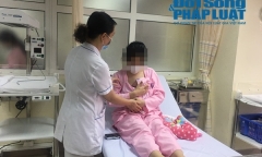 Hành trình kỳ diệu nuôi sống bé gái sinh non từ 400gr lên 1,8kg