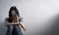 Nhận kết quả nhiễm HIV, nữ sinh bị bắt nạt đến mức phải bỏ học và cái kết gây sốc