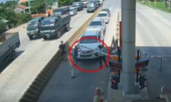 Vụ clip tài xế táo tợn bẻ barie, lái ô tô ngược chiều qua trạm thu phí BOT: Hình ảnh camera tiết lộ sốc