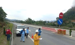 Bắt quả tang đối tượng trộm cắp tài sản trên cao tốc Nội Bài - Lào Cai