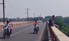 Clip: Chàng trai định nhảy cầu và cái kết không ai ngờ tới