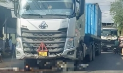 Va chạm với xe đầu kéo, người đàn ông đi xe máy tử vong