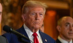Ông Trump bất ngờ thừa nhận 