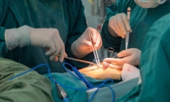 Cô gái trẻ mất khả năng sinh sản vì cách giảm vòng 2 nhiều chị em