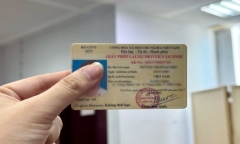 Bị công an giữ bằng lái xe có được thi lại hoặc cấp lại không?