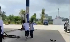 Vụ nam sinh lớp 12 bị học sinh lớp 11 đâm tử vong: Cảnh báo đáng sợ về bạo lực học đường