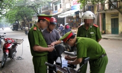 Cảnh sát trật tự có được dừng xe, xử phạt xe vi phạm không?