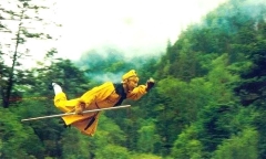 Tây Du Ký: Có thể cưỡi mây tới khắp nơi nhưng vì sao Tôn Ngộ Không chỉ đi bộ trên hành trình thỉnh kinh?