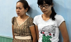 Mỗi bảo mẫu hành hạ trẻ dã man lĩnh án 3 năm tù