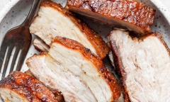 Công thức thịt quay hấp dẫn đảm bảo nồi cơm nhà bạn hết bay chỉ trong tích tắc