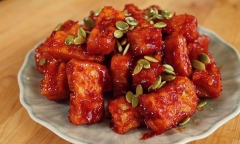Chỉ là đậu phụ nhưng nấu kiểu này ngon miệng không kém ngoài hàng